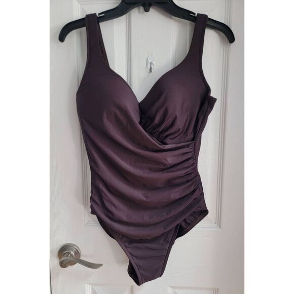 MiracleSuit Tummy Control Ruched OnePiece 14 - Picture 3 of 11